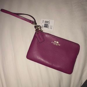 NWT Coach Wristlet!!